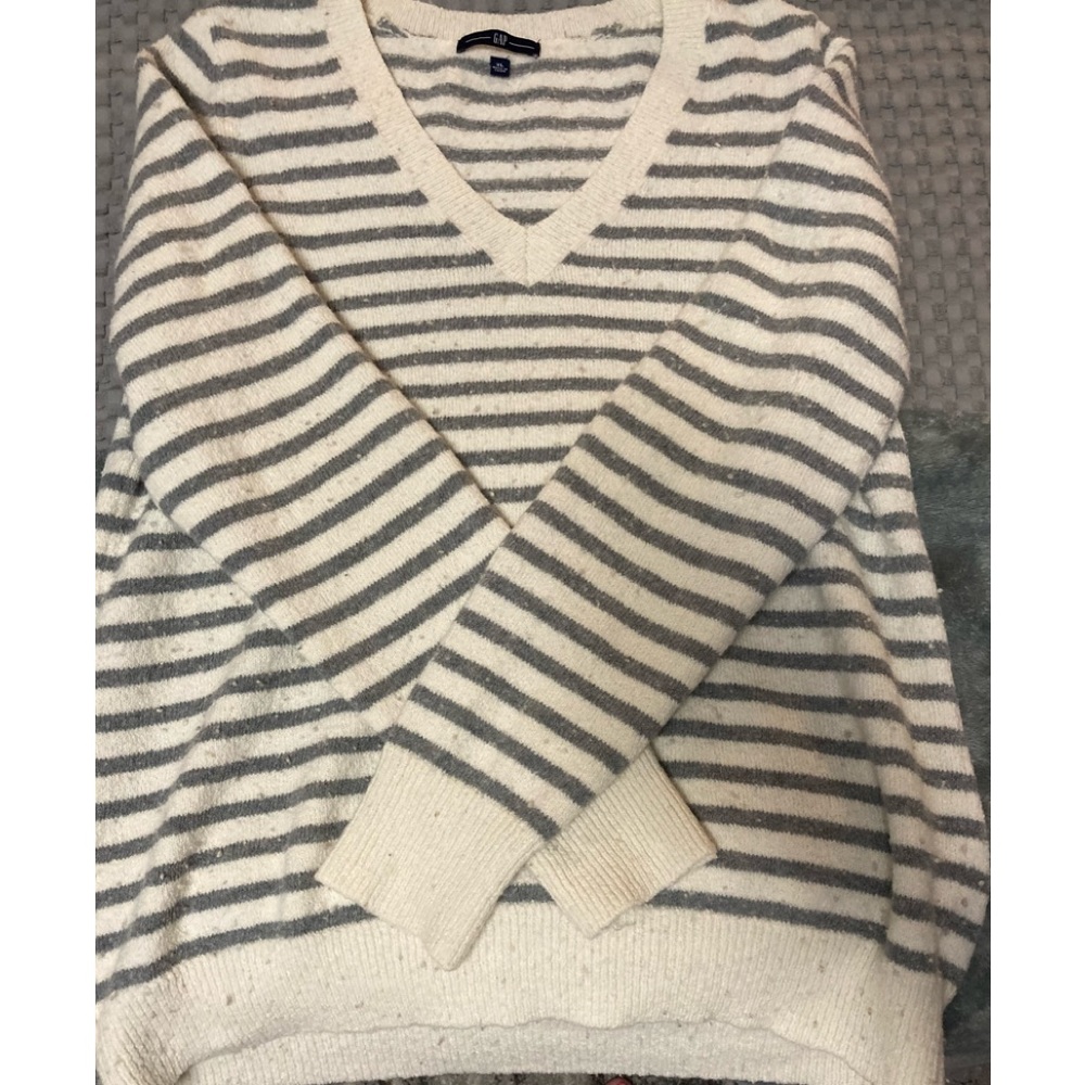 Gap grey and white striped sweater. Size XL